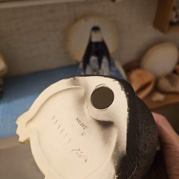 Penguin Figurine with Yellow Beak 5.5" - Picture 3 of 3